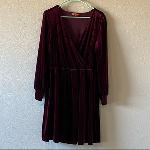 Luxe Structure Velvet Dress